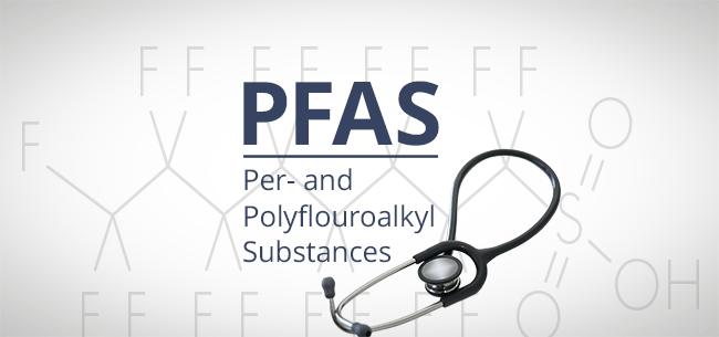 PFAS PFAS Formel mit Stethoskop und Schriftzug